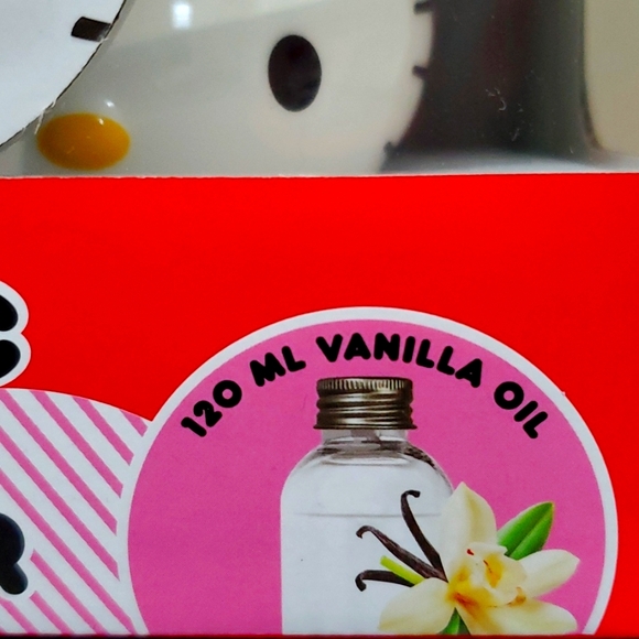 NWT: HELLO KITTY πΊ π CERAMIC REED DIFFUSER - Picture 7 of 8